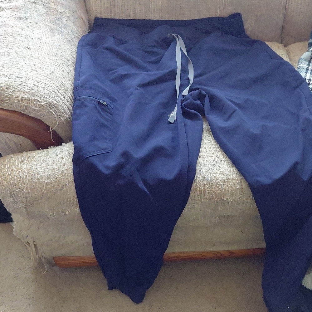 Figs Women's Navy Joggers